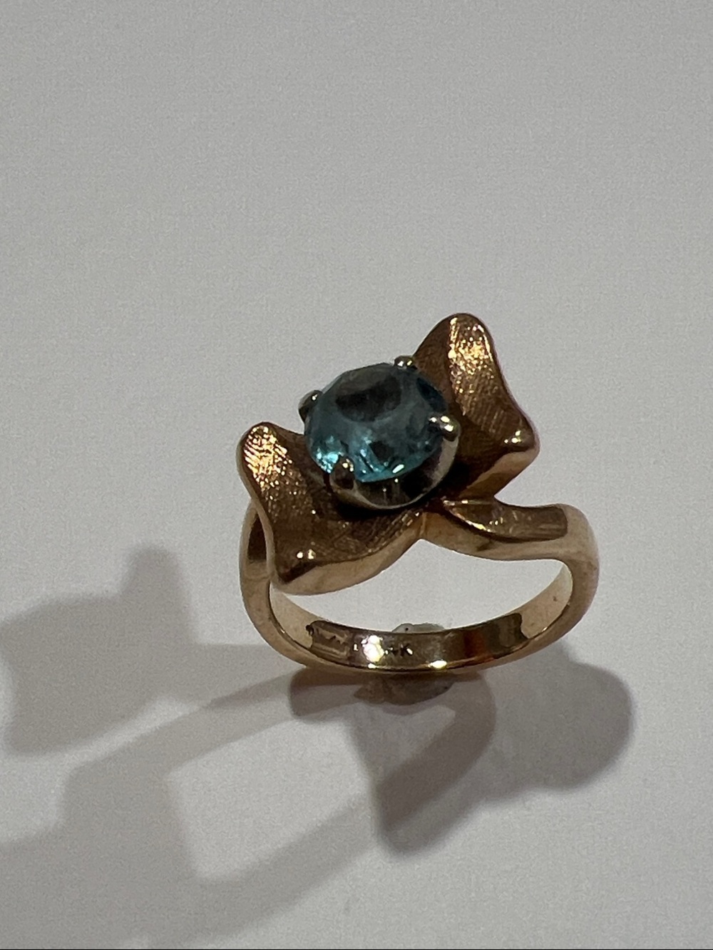 14 Gold Bow Ring with Genuine Topaz Stone